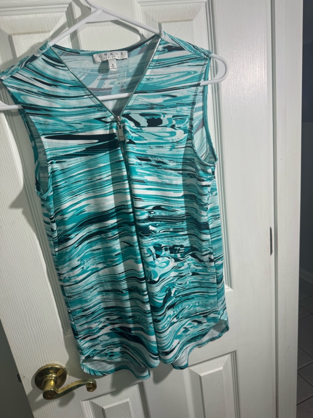 Chaus Teal Marble-Print Sleeveless Zip Top